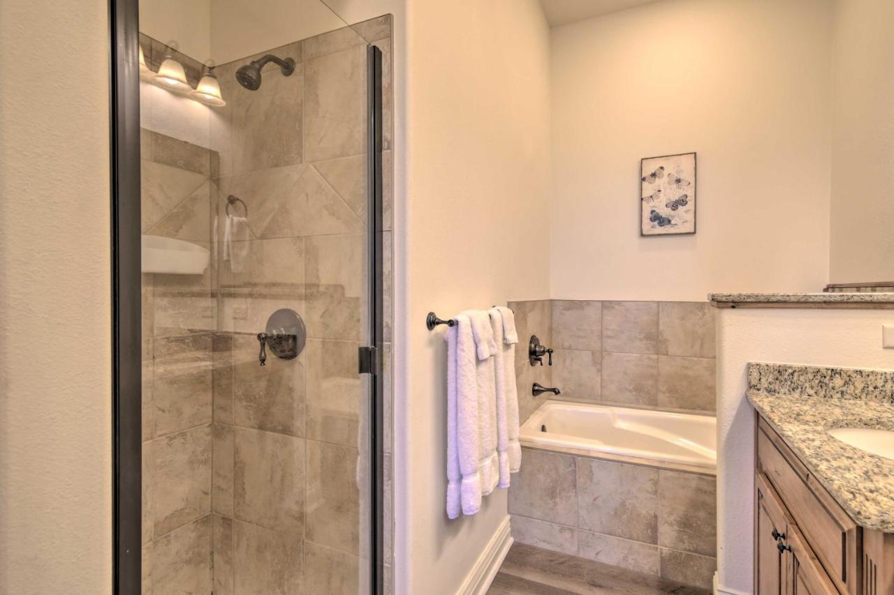Luxe Branson Retreat With Mtn Views And Pool Access! Daire Dış mekan fotoğraf
