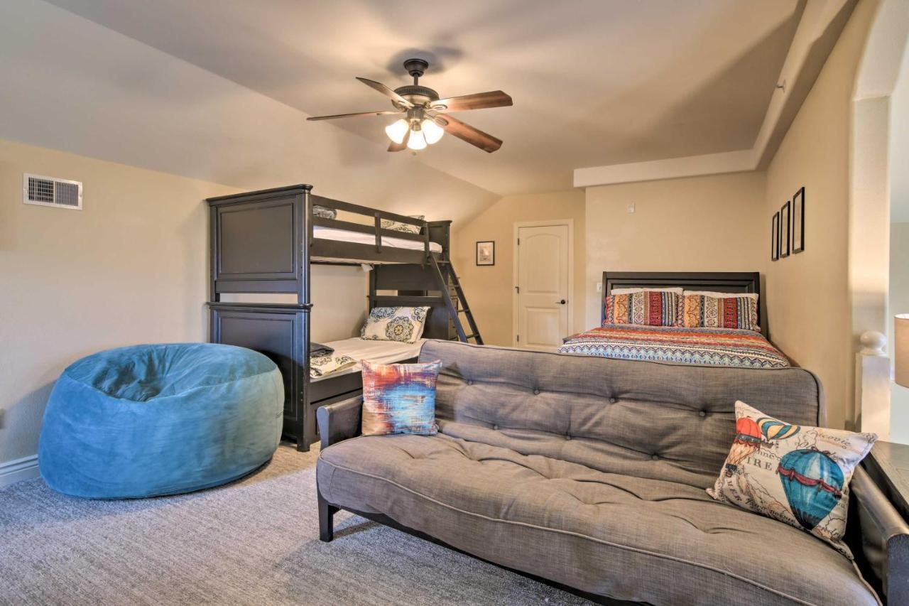 Luxe Branson Retreat With Mtn Views And Pool Access! Daire Dış mekan fotoğraf
