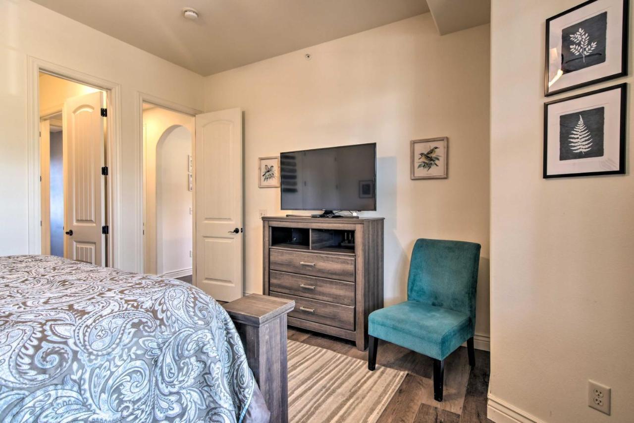 Luxe Branson Retreat With Mtn Views And Pool Access! Daire Dış mekan fotoğraf