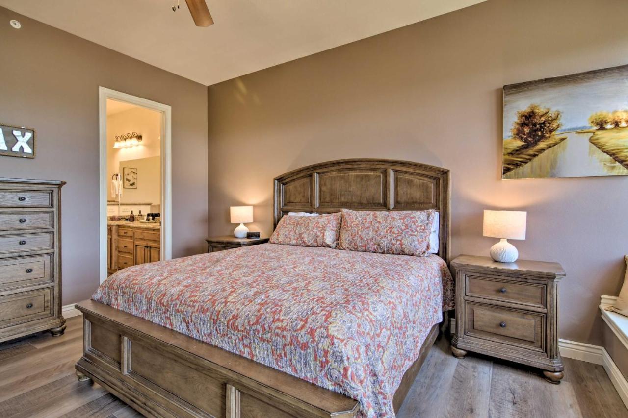 Luxe Branson Retreat With Mtn Views And Pool Access! Daire Dış mekan fotoğraf